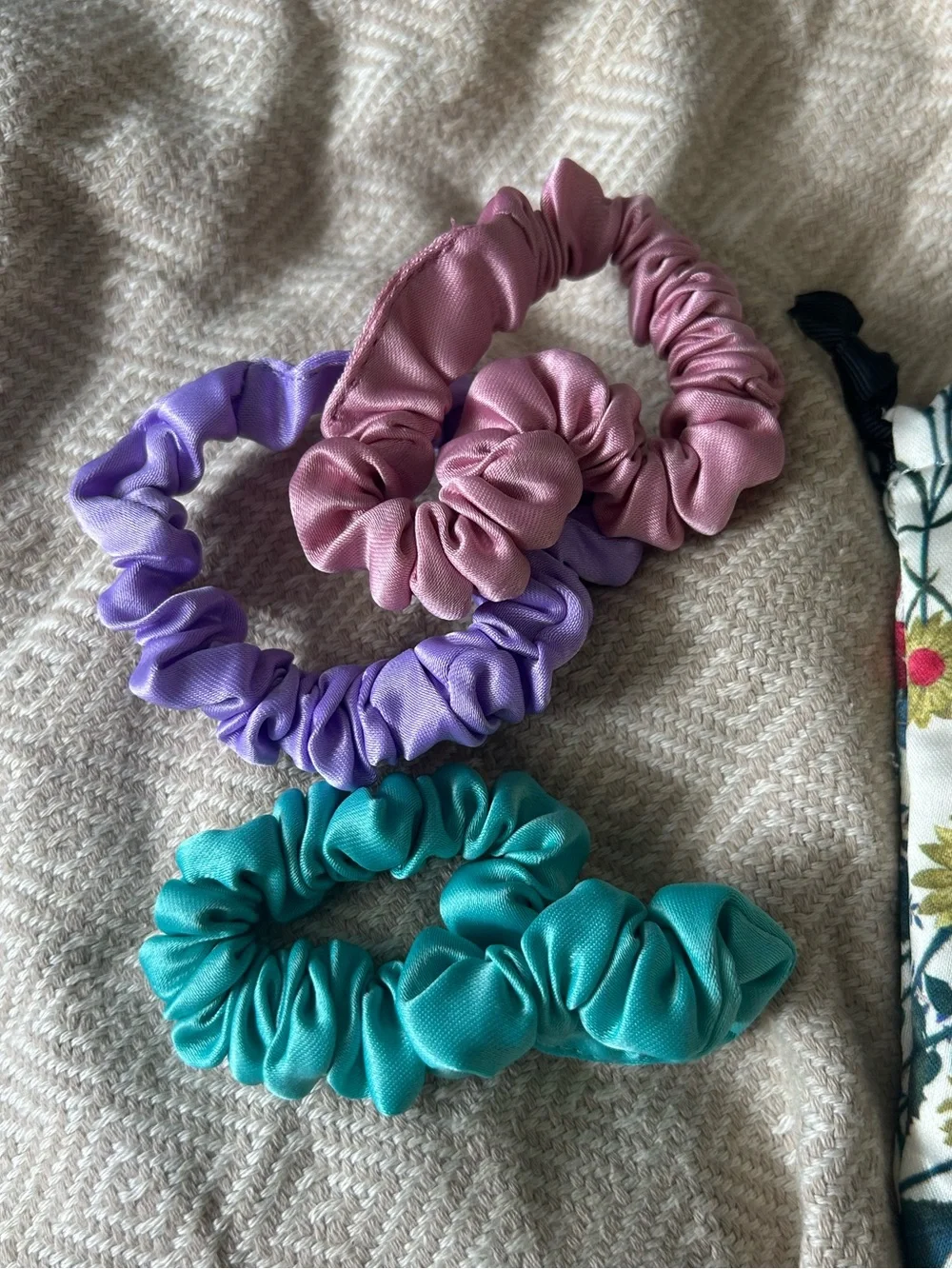 Gucci Scrunchie Set NWT